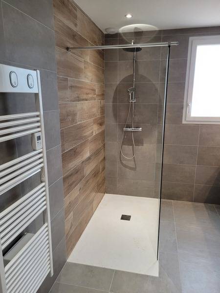 salle de bain près de La Calmette