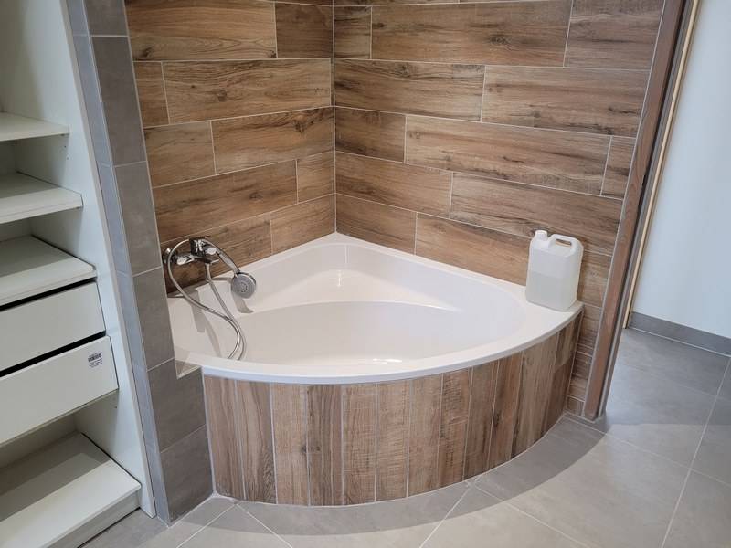 pose baignoire près de La Calmette