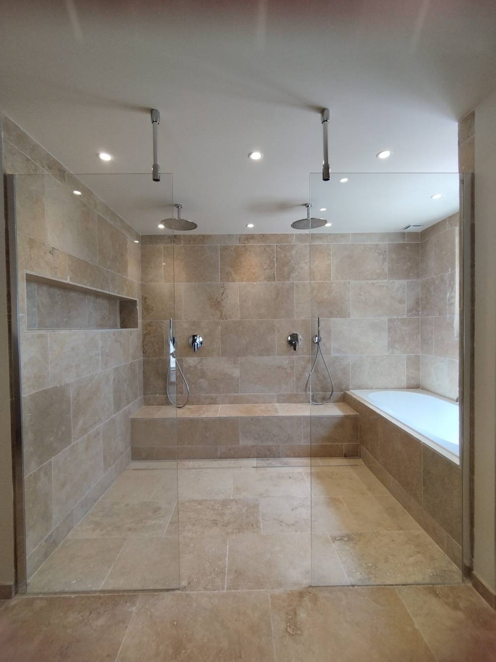 Offrez-vous une salle de bain parentale d'exception